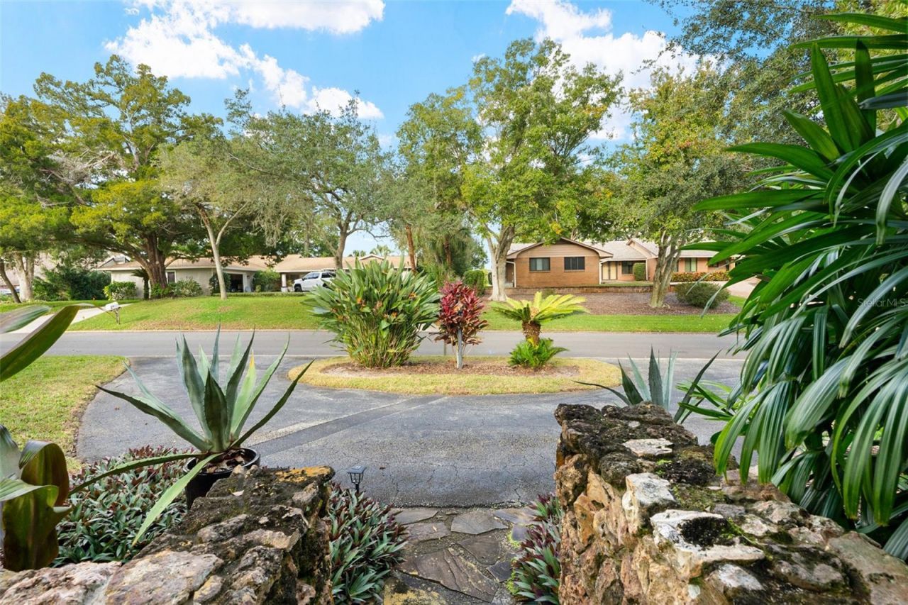 315 Sweet Bay Avenue, New Smyrna Beach, FL 32168 Photo