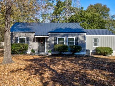 1616 Lakeview Avenue, Camden, SC 29020