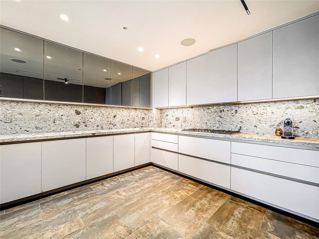 3501 N Ocean Dr, Unit V5, Hollywood, FL 33019 Photo