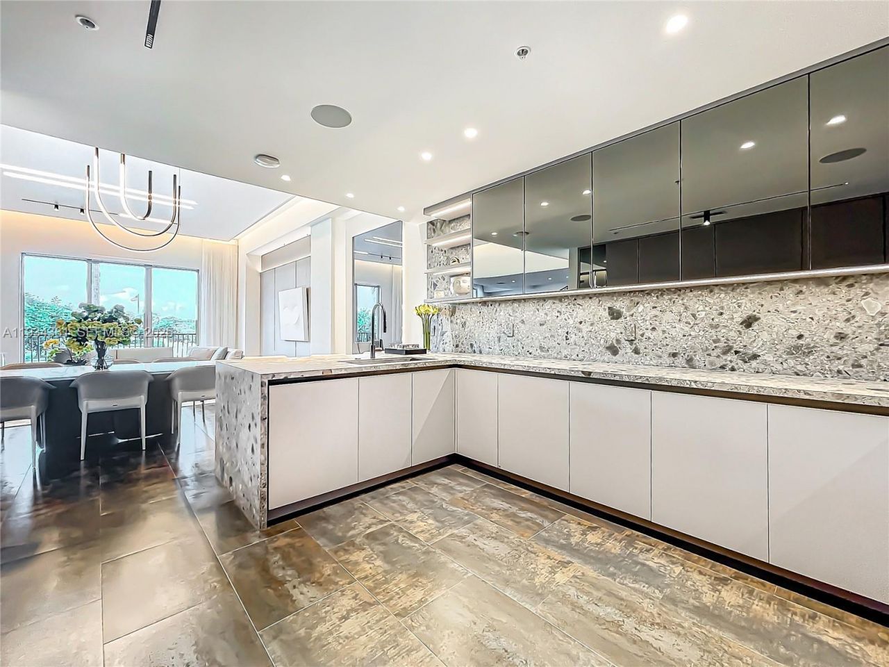 3501 N Ocean Dr, Unit V5, Hollywood, FL 33019 Photo