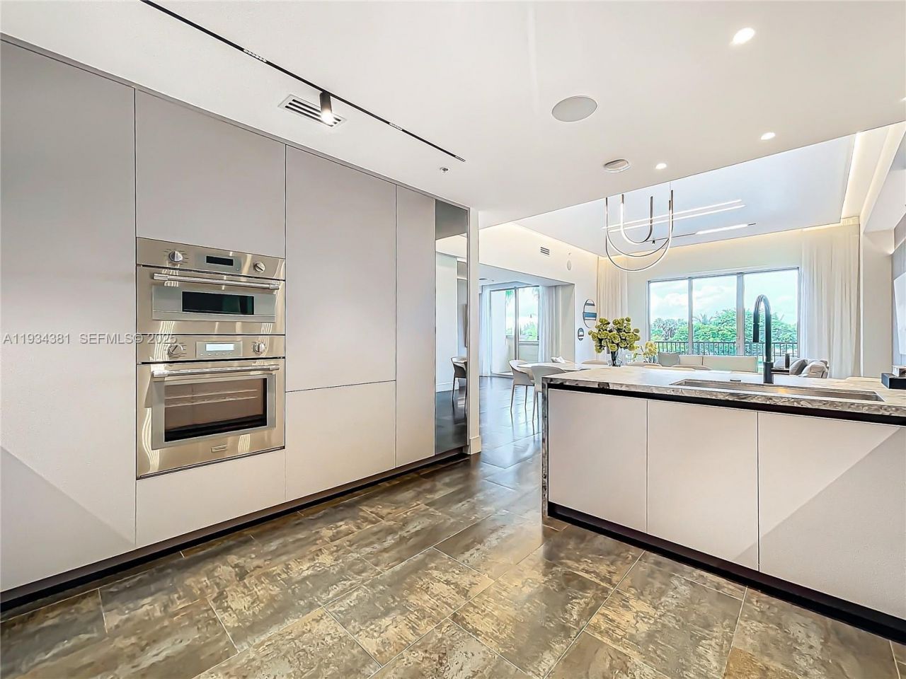 3501 N Ocean Dr, Unit V5, Hollywood, FL 33019 Photo