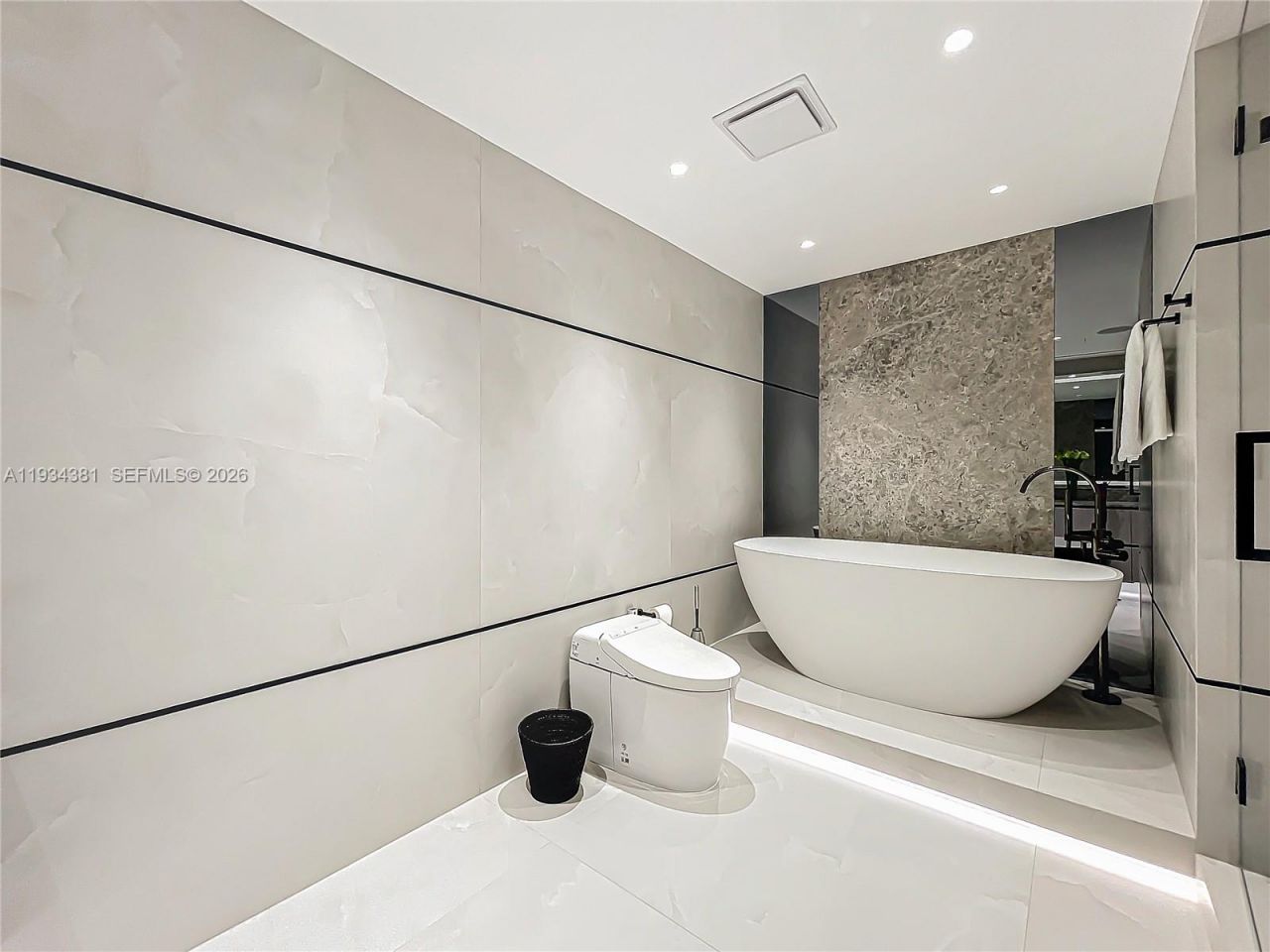 3501 N Ocean Dr, Unit V5, Hollywood, FL 33019 Photo