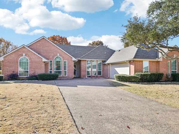 303 James Drive, Heath, TX 75032