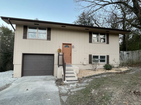 292 Rea Street, Hollister, MO 65672