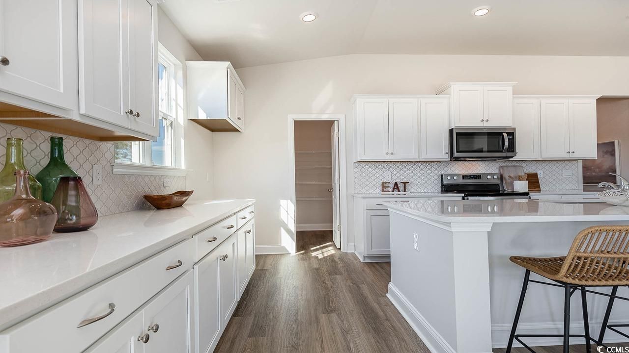 399 Clear Lake Dr. Photo 13