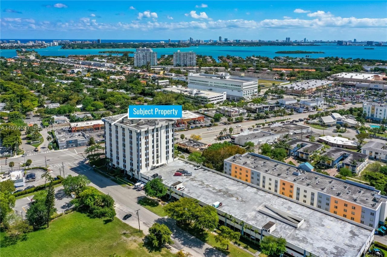12550 Biscayne Blvd, Unit 902, North Miami, FL 33181 Photo
