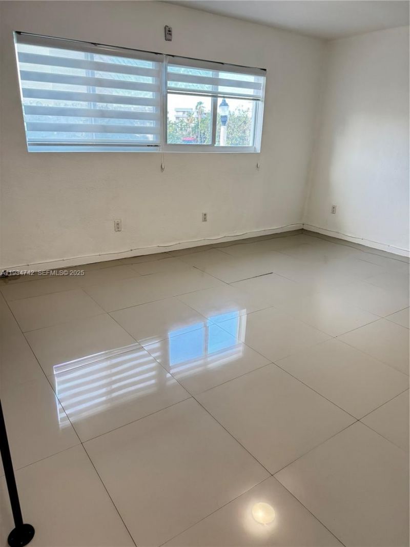 8035 Crespi Blvd , Unit 13, Miami Beach, FL 33141 Photo