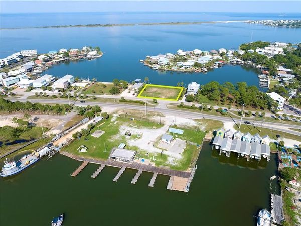 510 Lemoyne Drive, Dauphin Island, AL 36528