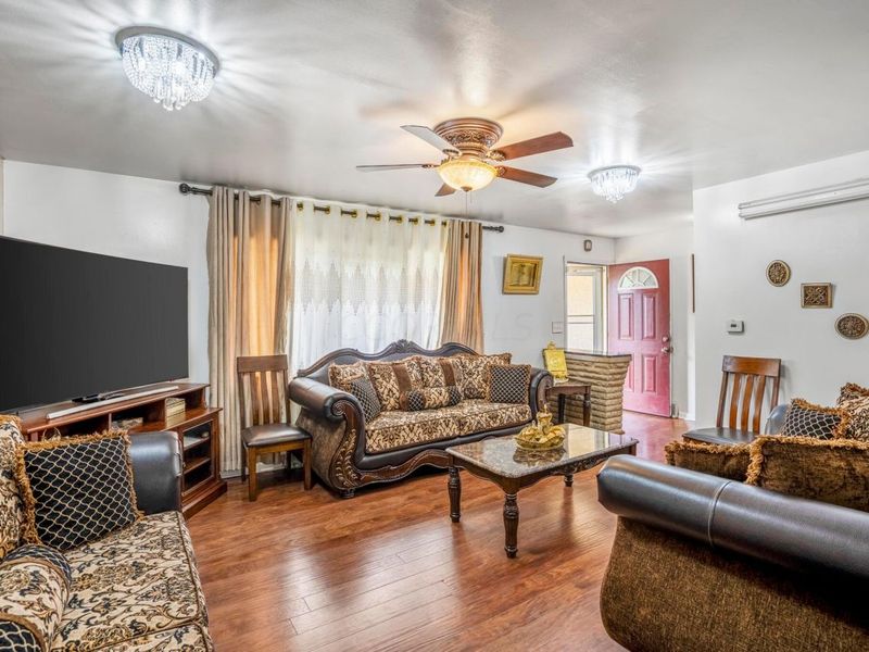 5733 Satinwood Drive, Columbus, OH 43229 Photo 8