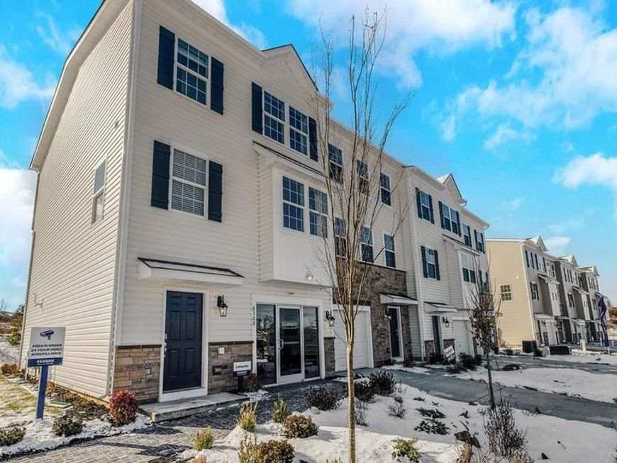 8213 Alexander Court, Breinigsville, PA 18031 Main Photo