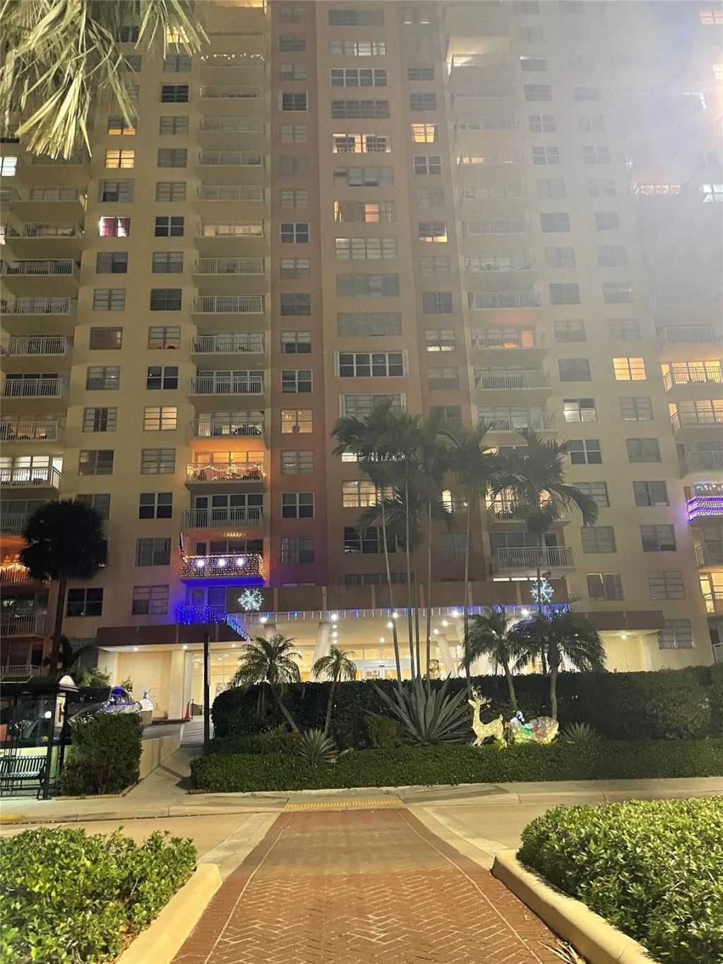 251 174th St, Unit 220, Sunny Isles Beach, FL 33160 Photo