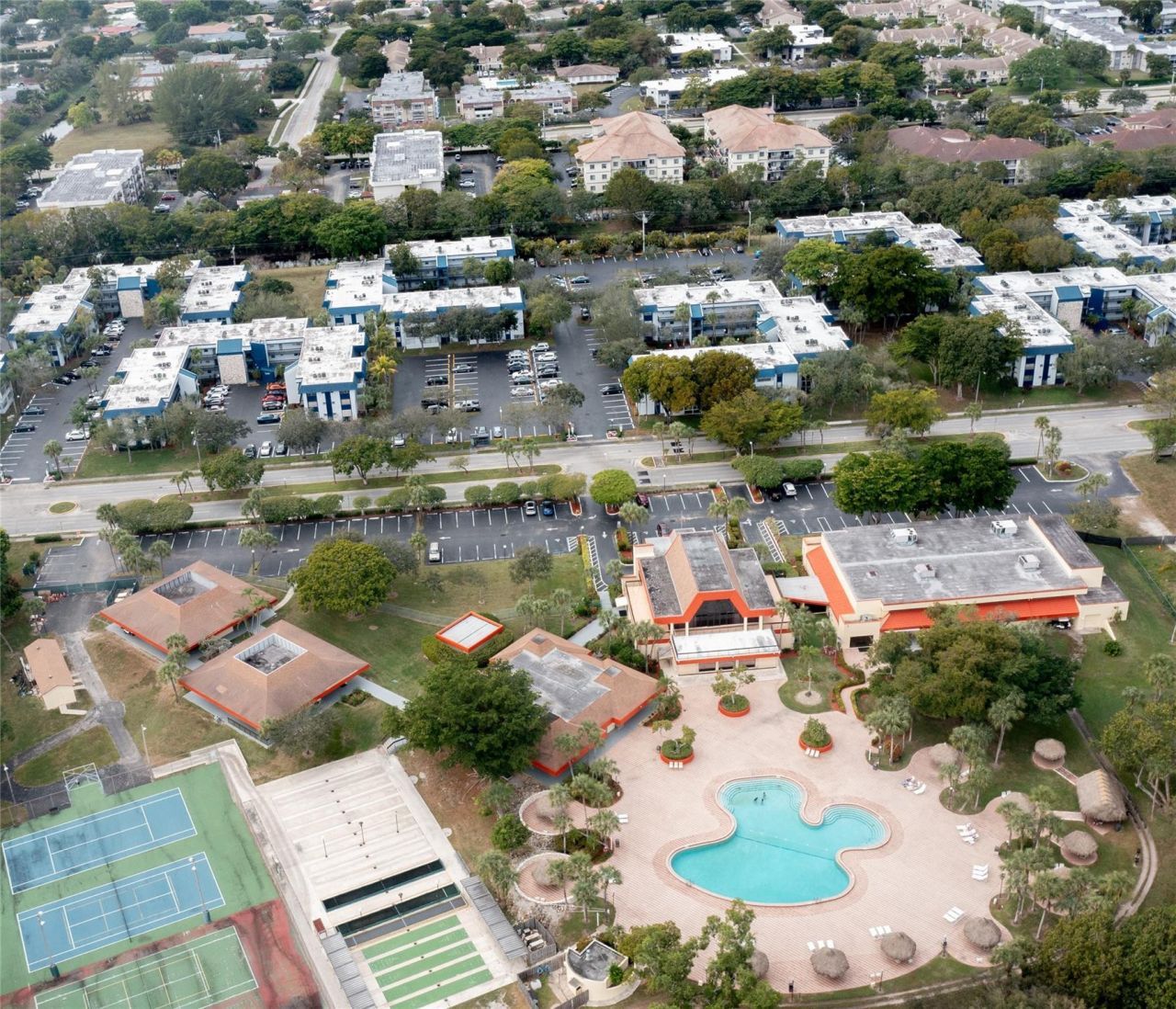 3140 Holiday Springs Boulevard, Unit 9-210, Margate, FL 33063 Photo