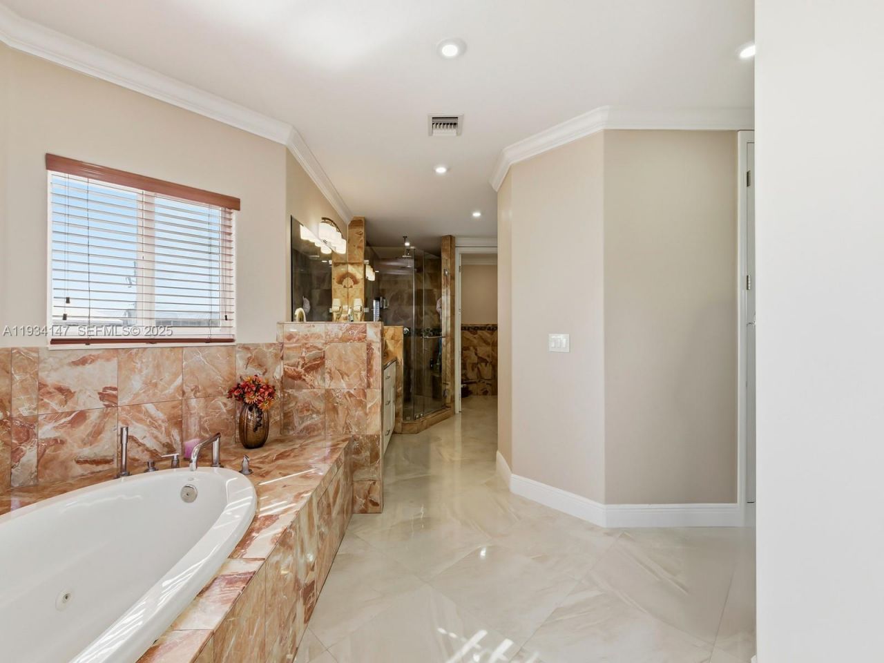 112 N Bounty Ln, Key Largo, FL 33037 Photo