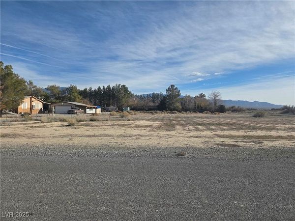 2271 N Linda Street, Pahrump, NV 89060