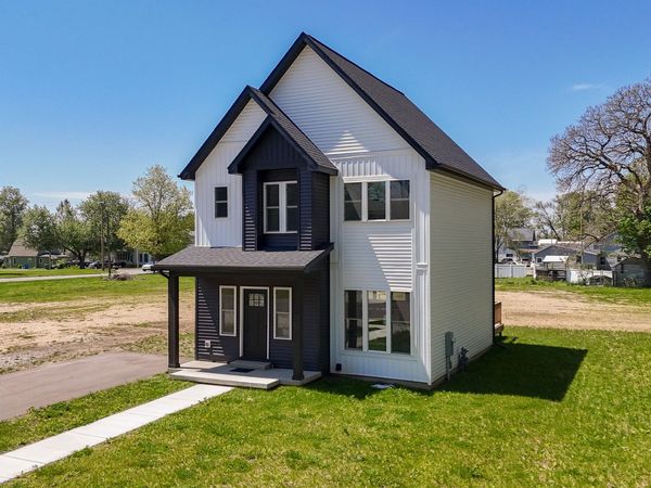 105 Lester Avenue, Dowagiac, MI 49047