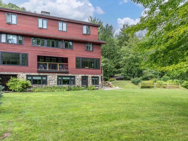 56 Turner Mill Lane, Stowe, VT 05672