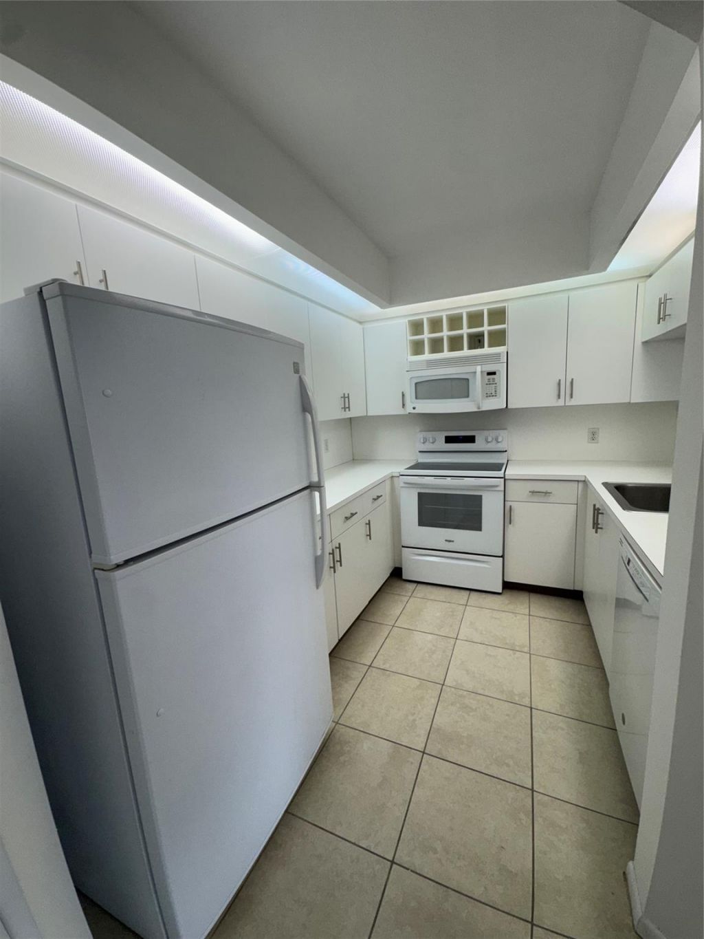 300 SW 130th Terrace, Unit B312, Pembroke Pines, FL 33027 Photo