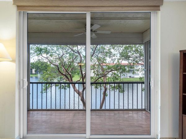 8971 S Hollybrook Boulevard, Unit 209, Pembroke Pines, FL 33025