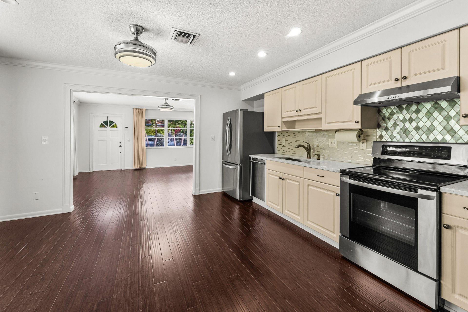 368 Plymouth Road, West Palm Beach, FL 33405 Photo