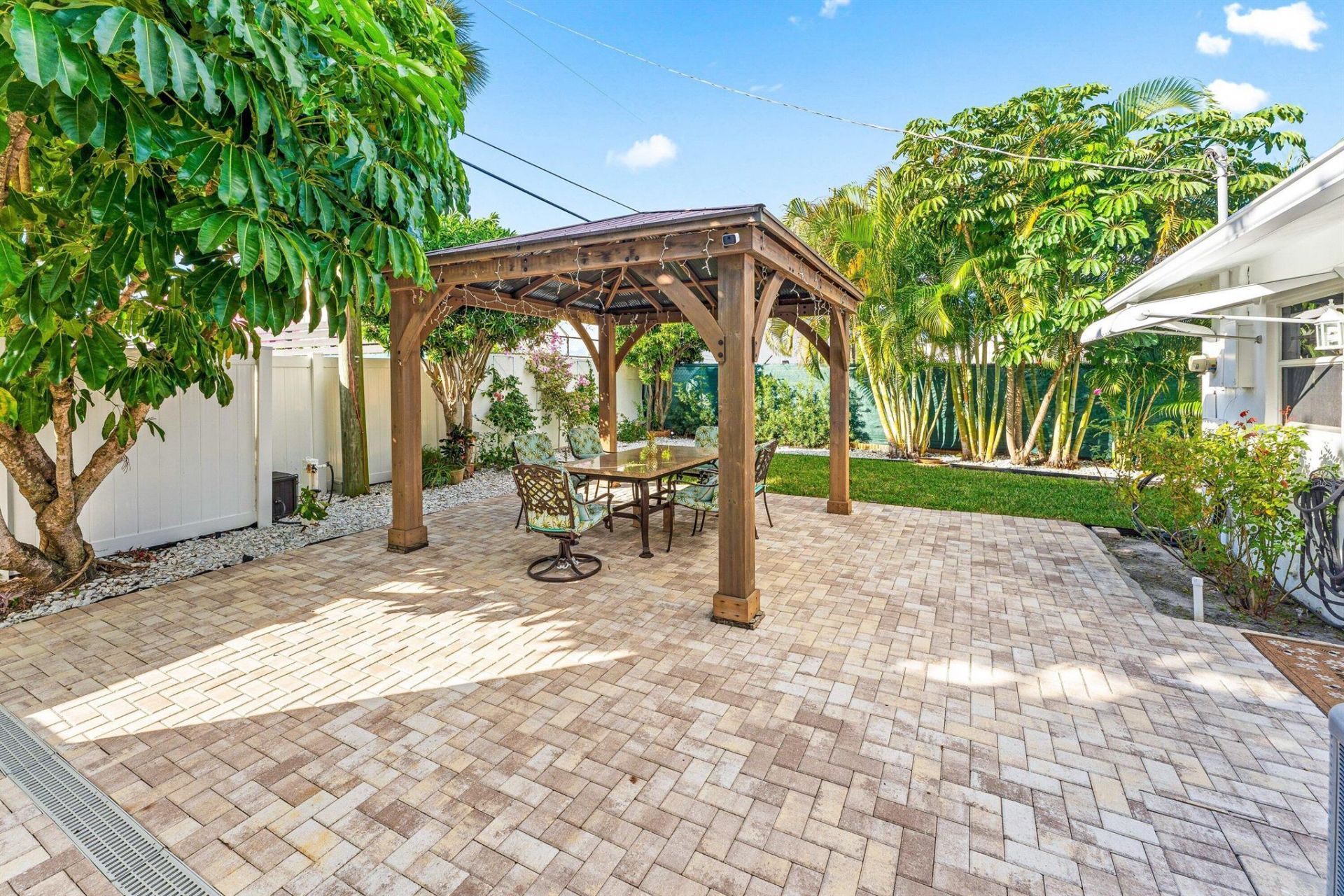 368 Plymouth Road, West Palm Beach, FL 33405 Photo