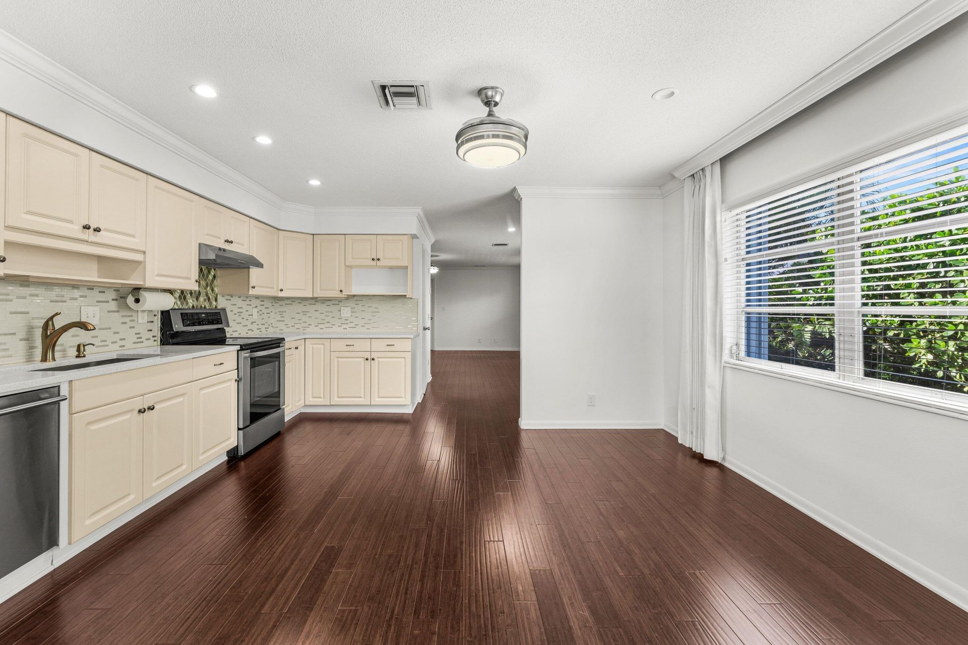 368 Plymouth Road, West Palm Beach, FL 33405 Photo