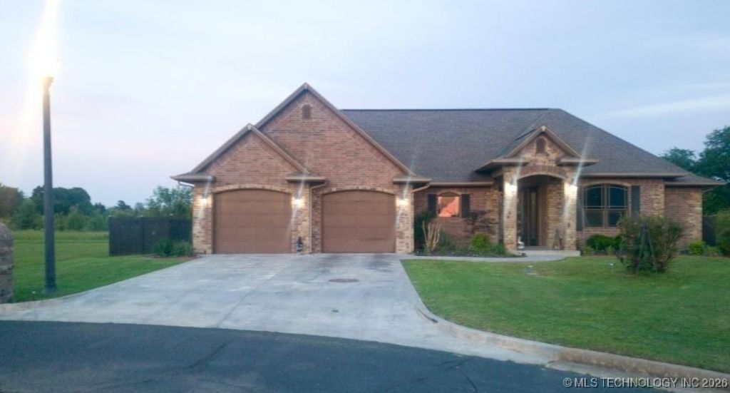 1113 Cobblestone Circle, Muskogee, OK 74403 Main Photo