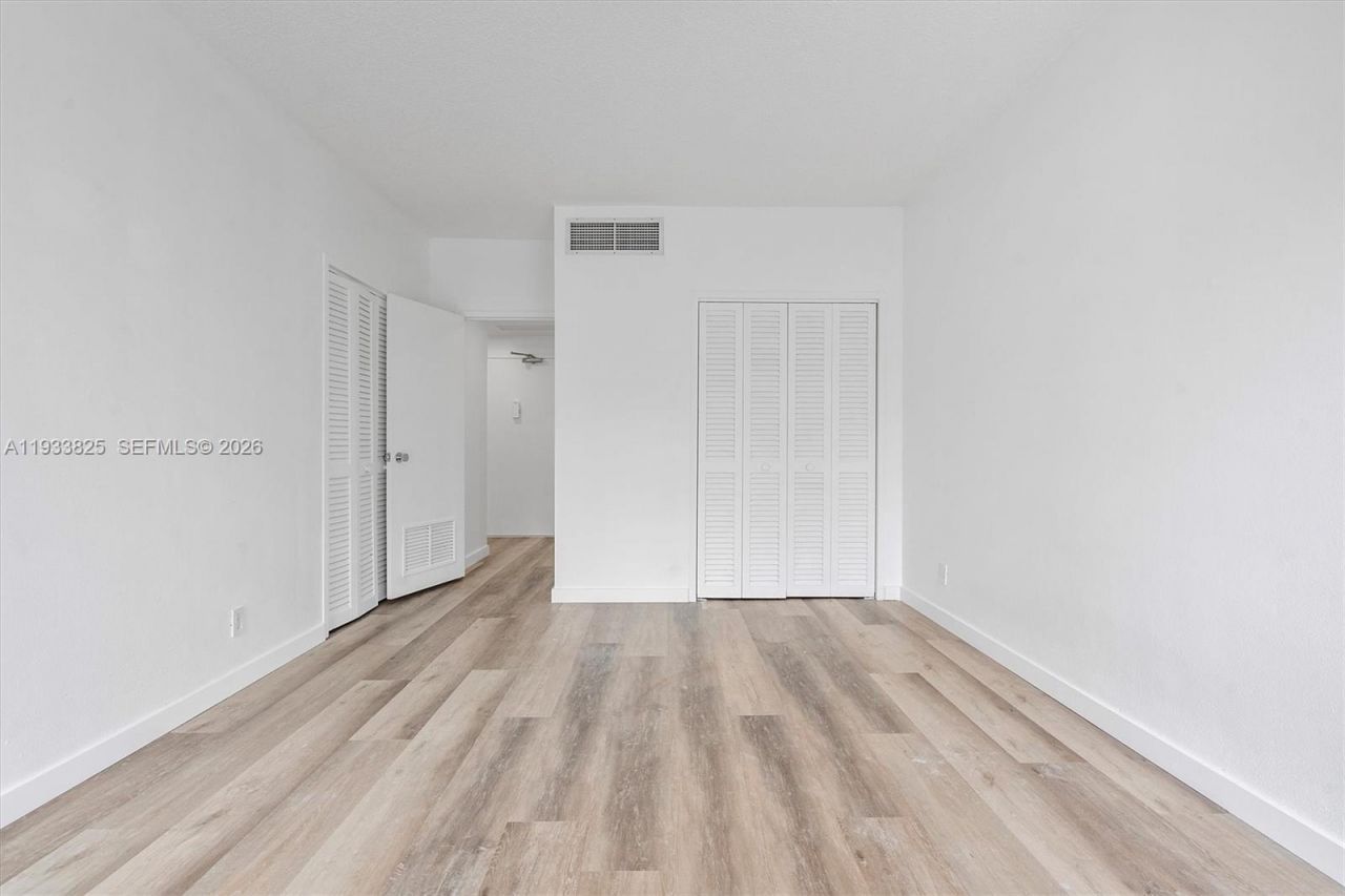 880 NE 69th St, Unit 2K, Miami, FL 33138 Photo