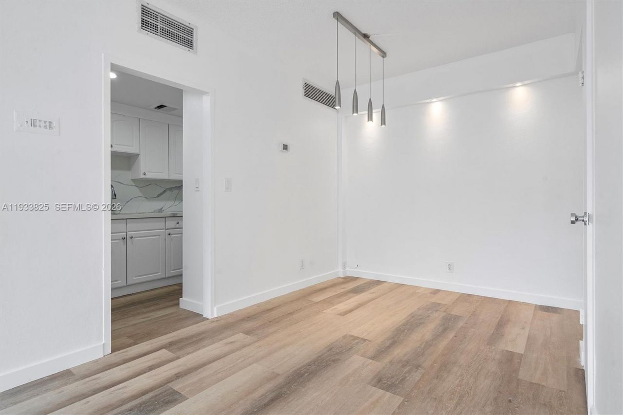 880 NE 69th St, Unit 2K, Miami, FL 33138 Photo