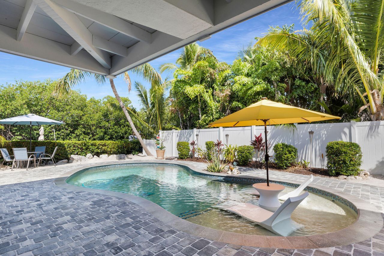 835 70th Street Gulf, Marathon, FL 33050 Photo