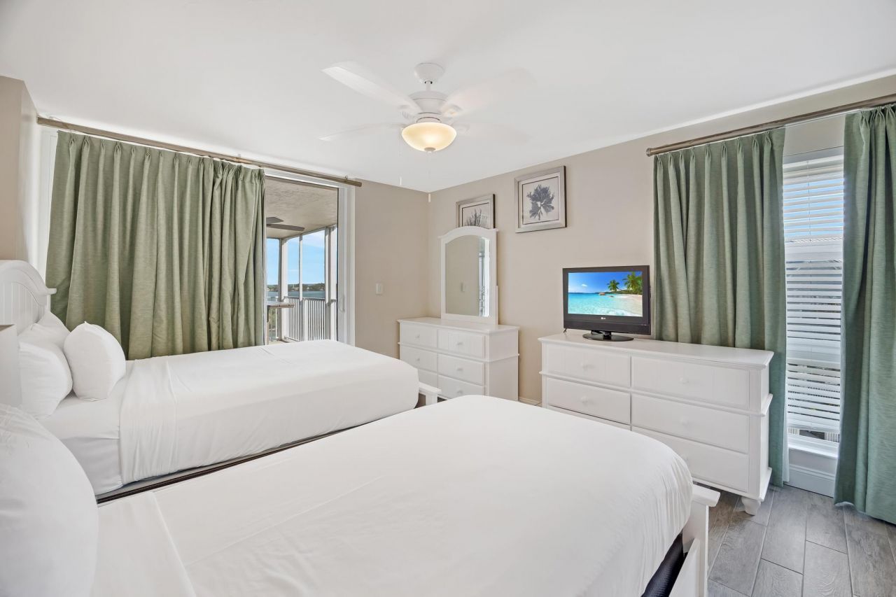 4303 Marina Villas Drive, Duck, FL 33050 Photo