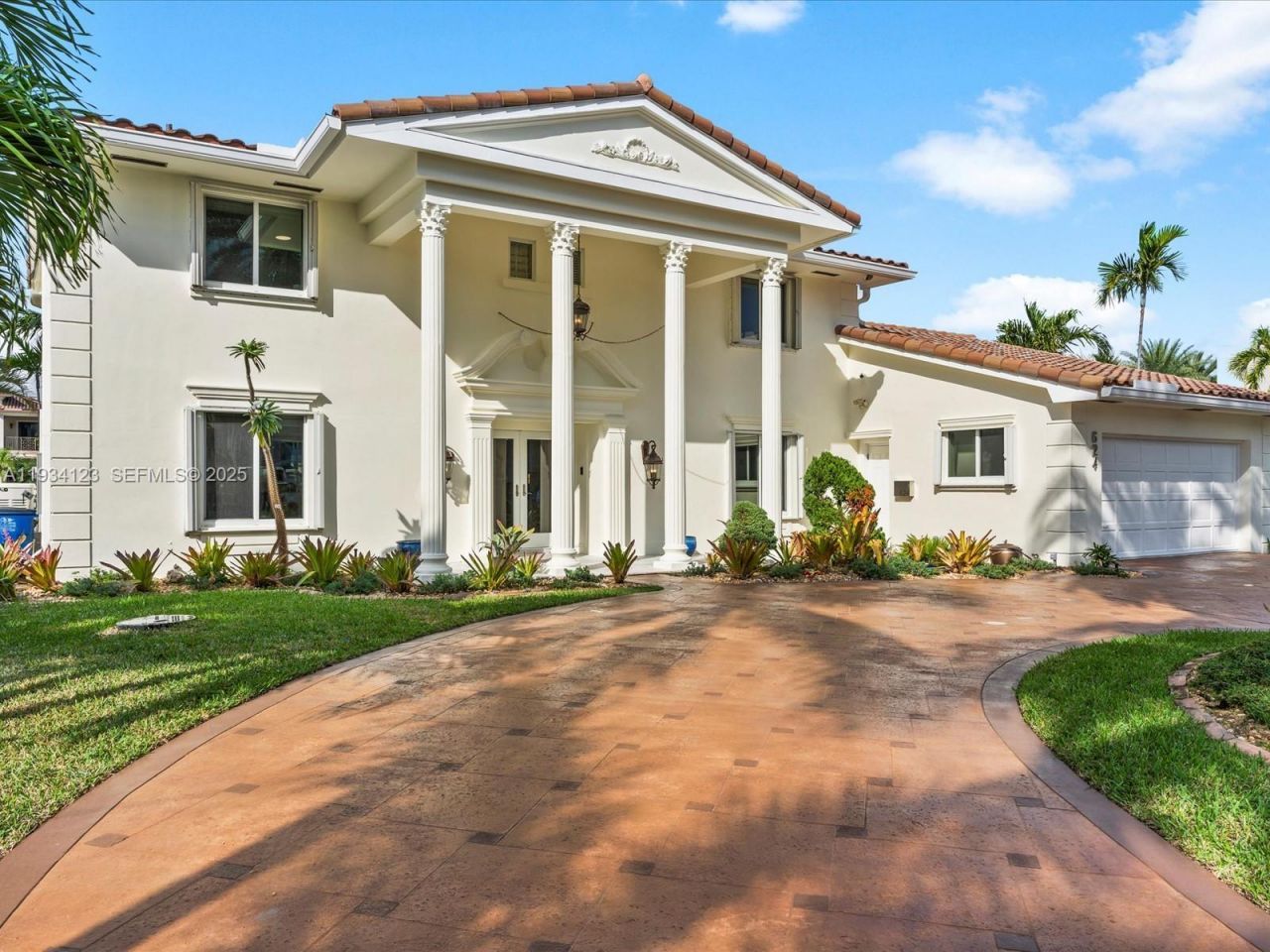 624 Palm Dr, Hallandale Beach, FL 33009 Photo