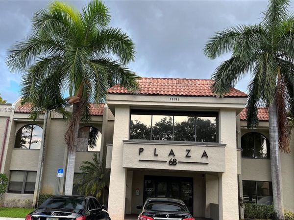 18191 NW 68th Ave, Miami, FL 33015