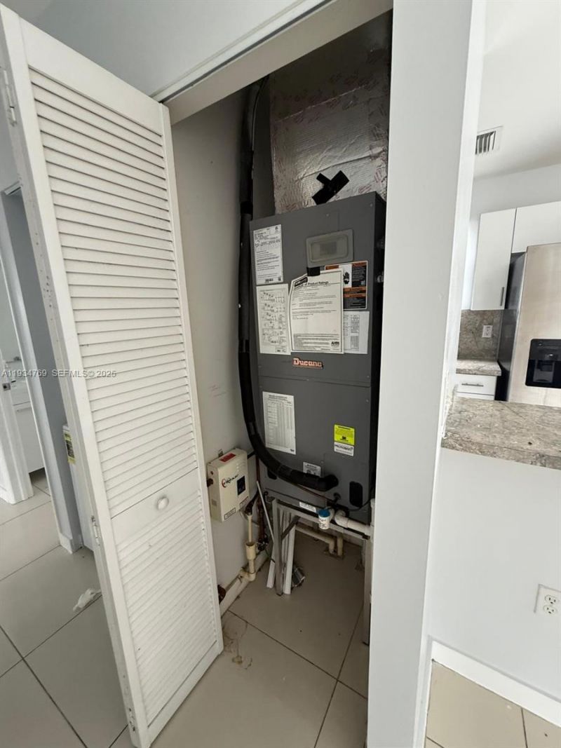 2121 NW 72nd, Unit 2121, Miami, FL 33147 Photo