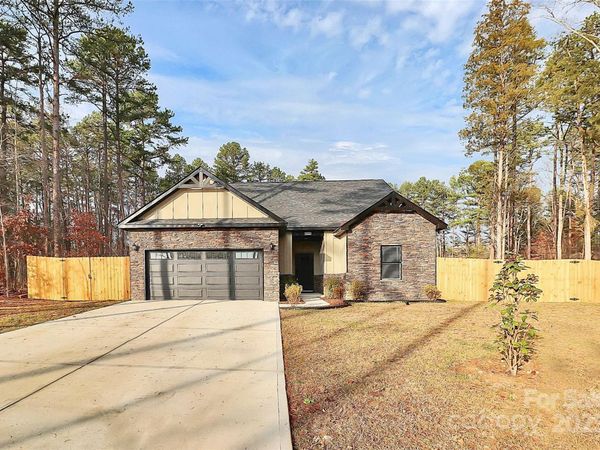 6519 Pargo Road, Charlotte, NC 28216