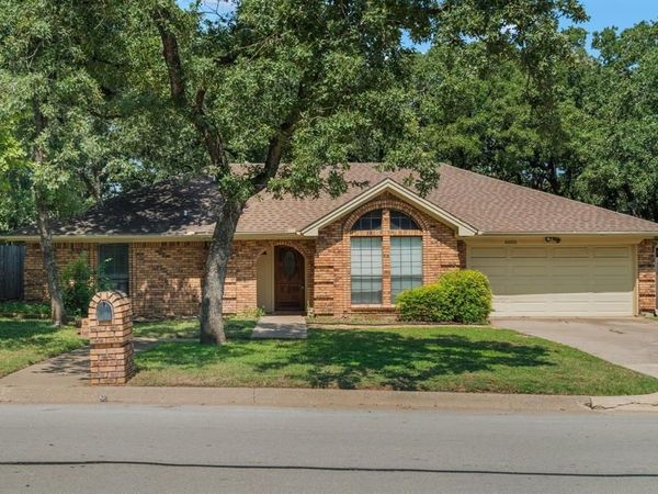6805 Starnes Road, North Richland Hills, TX 76182