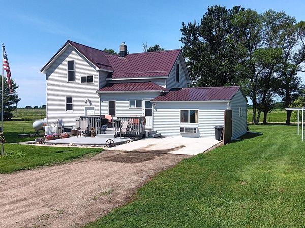 13552 394th Avenue, Bath, SD 57427