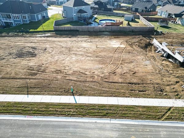 Lot 10 Stonecreek Avenue, Tonganoxie, KS 66086