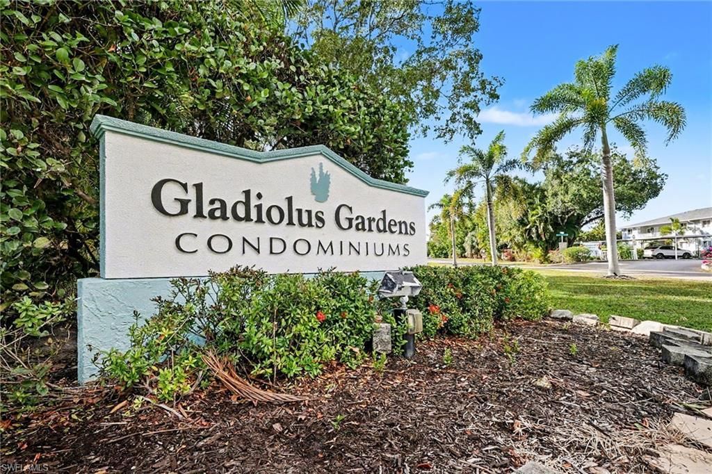 8127 Country Rd, Unit 205, Fort Myers, FL 33919 Photo