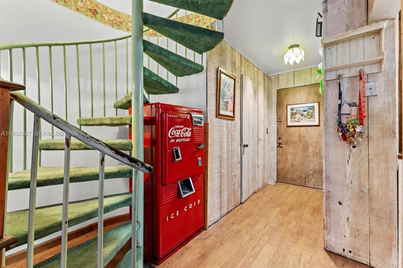 620 Tennis Club Dr, Unit 110, Fort Lauderdale, FL 33311 Photo