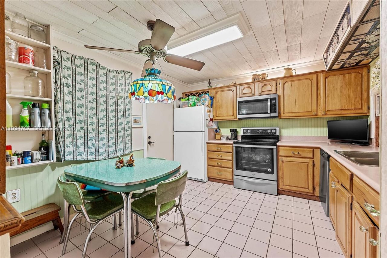 620 Tennis Club Dr, Unit 110, Fort Lauderdale, FL 33311 Photo