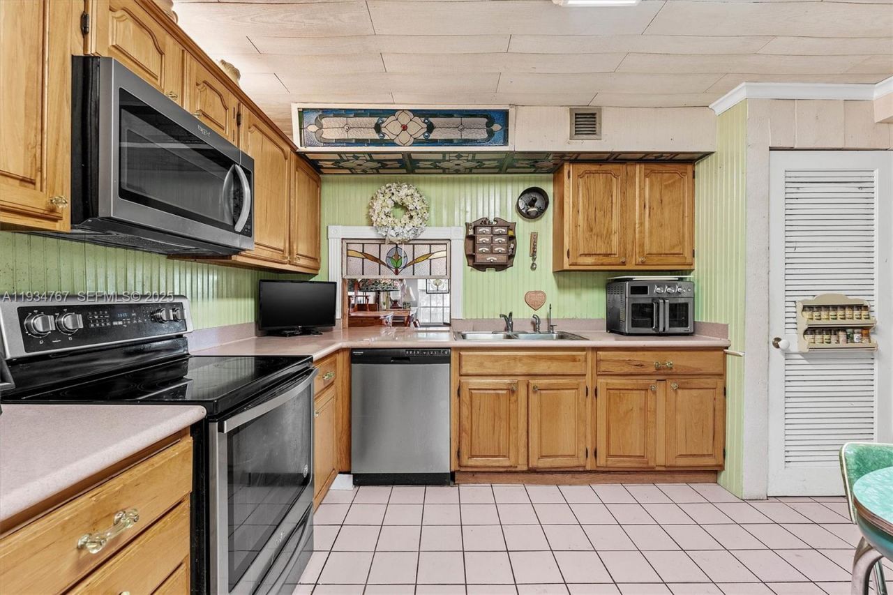 620 Tennis Club Dr, Unit 110, Fort Lauderdale, FL 33311 Photo