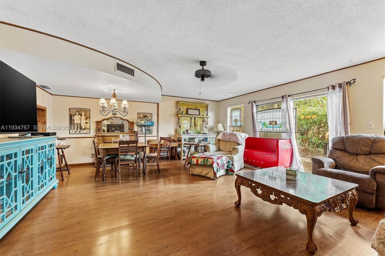 620 Tennis Club Dr, Unit 110, Fort Lauderdale, FL 33311 Photo