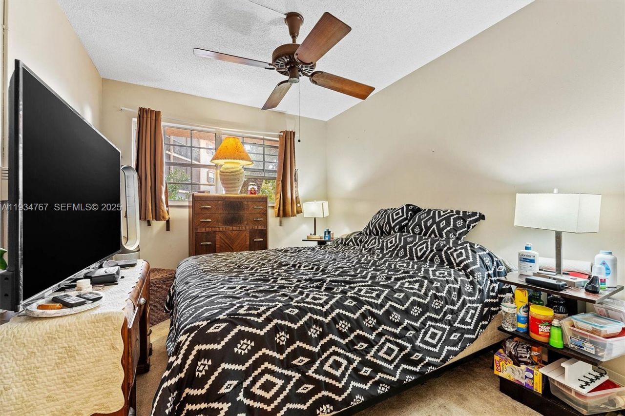 620 Tennis Club Dr, Unit 110, Fort Lauderdale, FL 33311 Photo