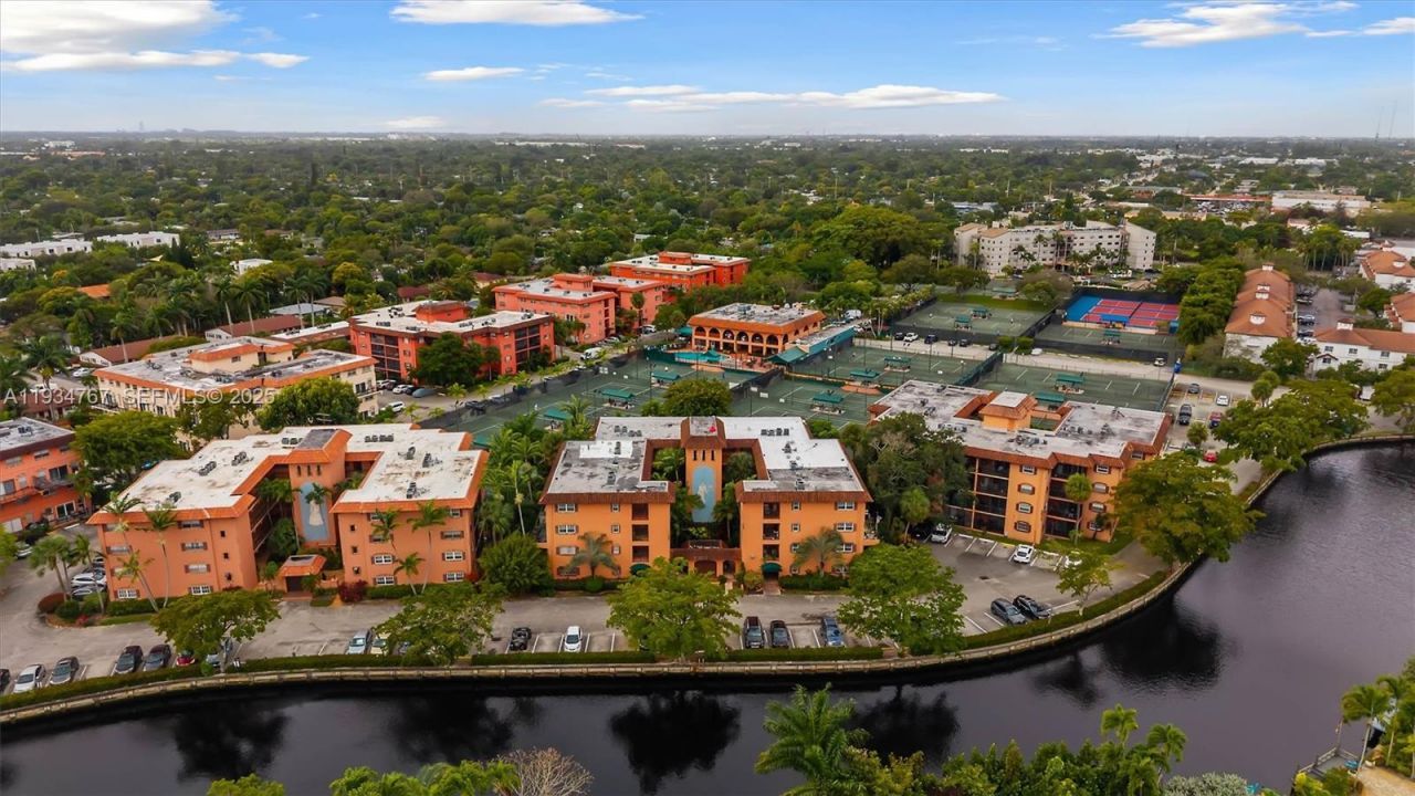 620 Tennis Club Dr, Unit 110, Fort Lauderdale, FL 33311 Photo