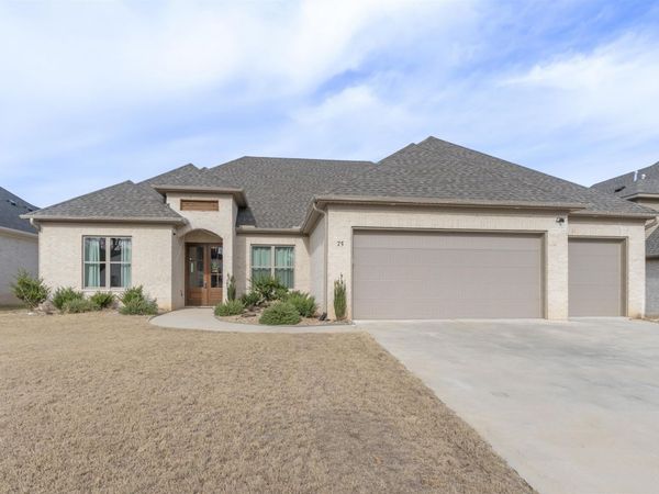 75 Lucia Lane, Maumelle, AR 72113