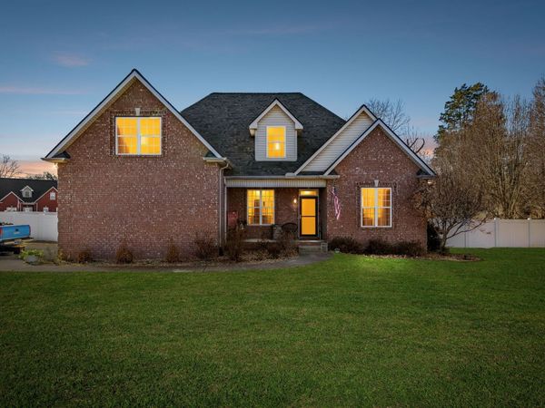 906 Pruitt Ct, Mount Juliet, TN 37122