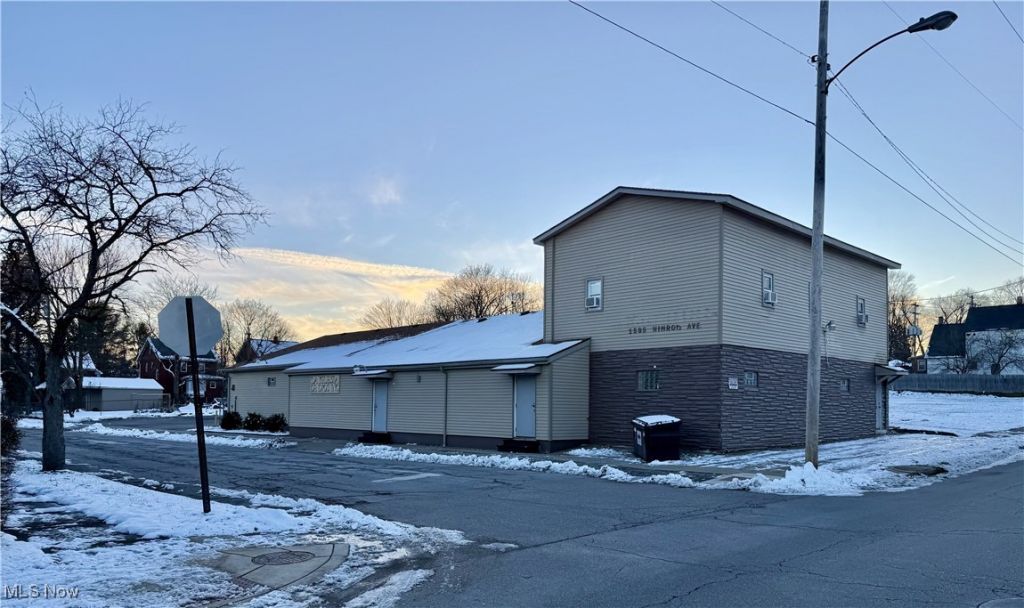 1585 Himrod Avenue, Youngstown, OH 44506 Main Photo