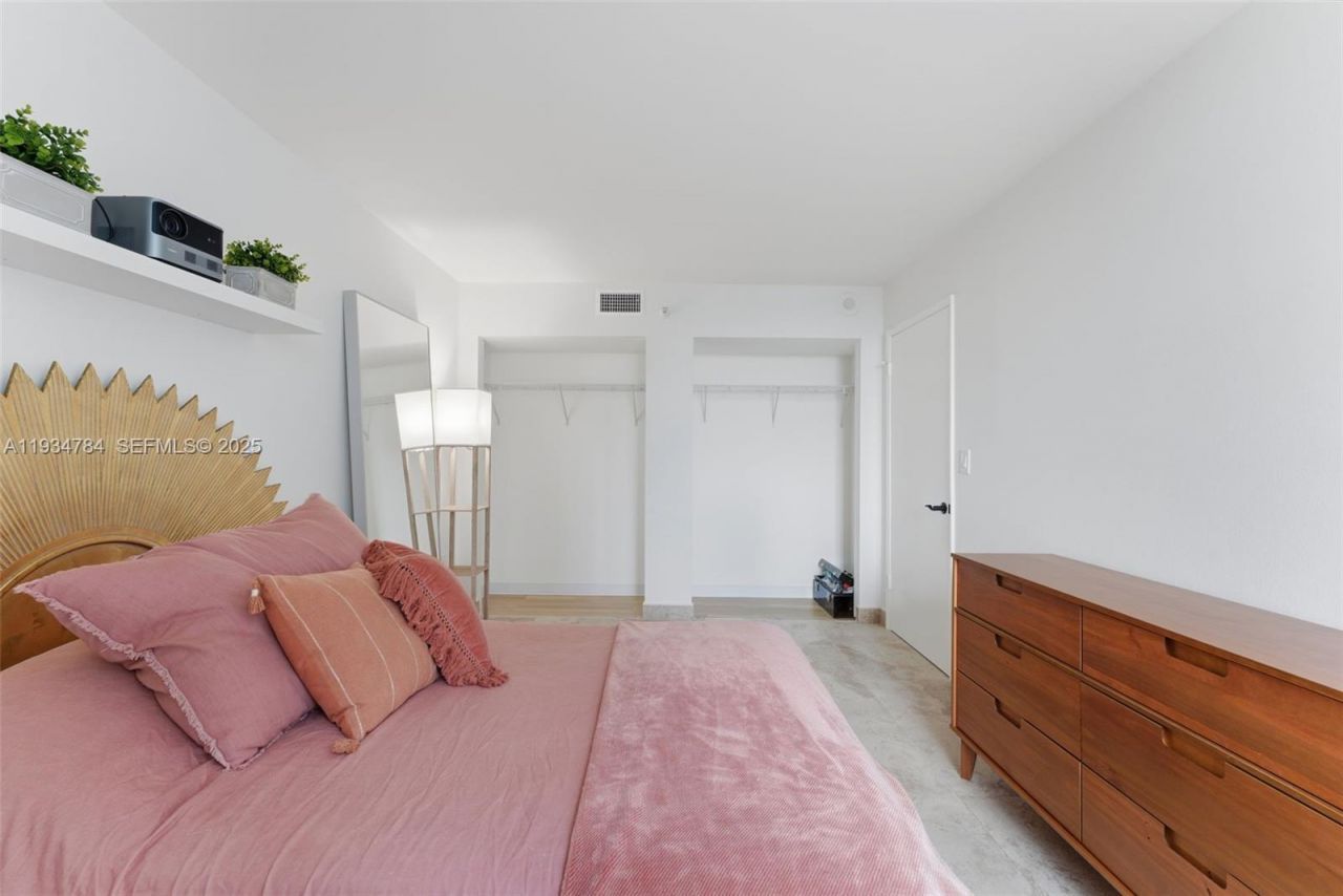 850 N Miami Ave, Unit W-806, Miami, FL 33136 Photo