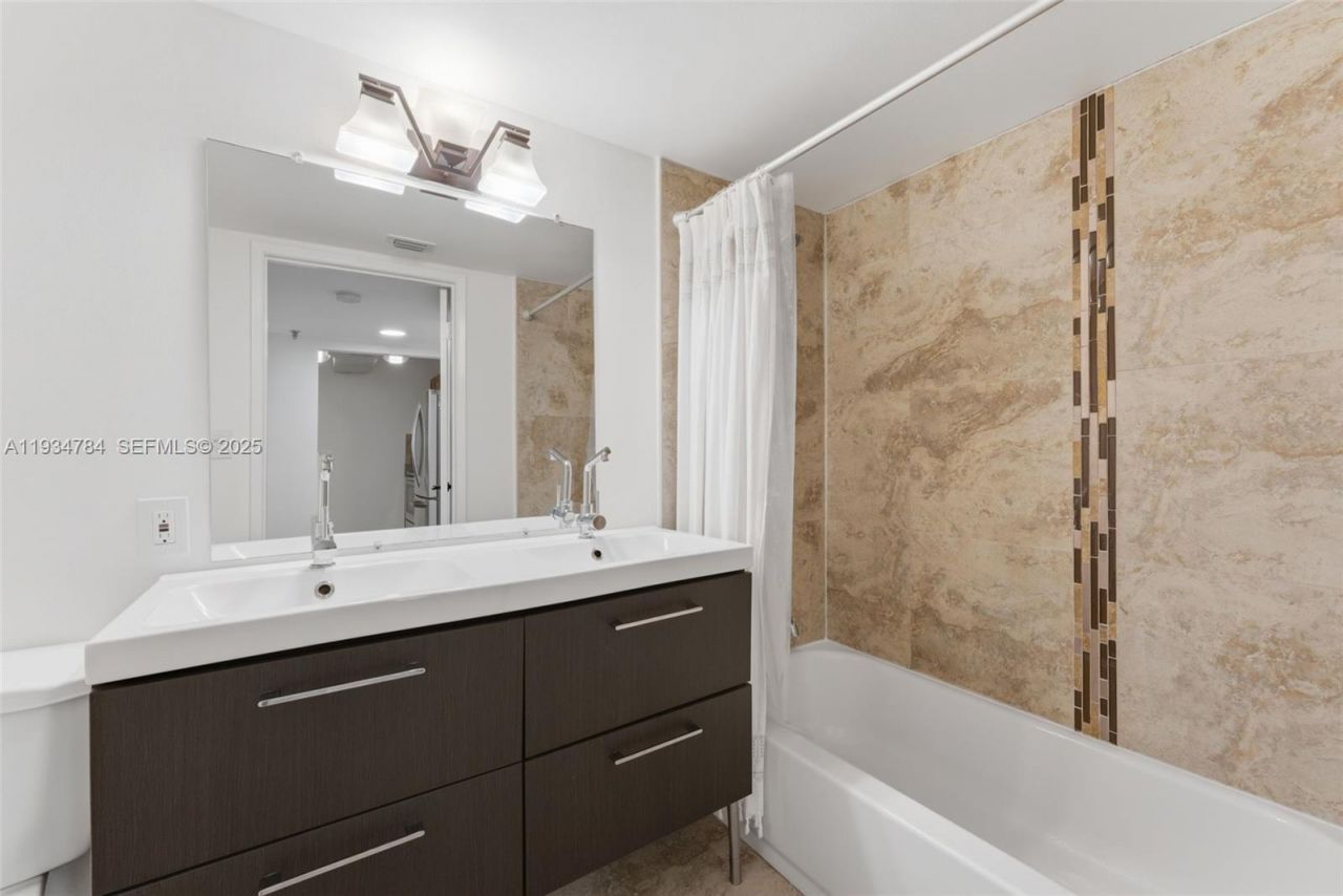 850 N Miami Ave, Unit W-806, Miami, FL 33136 Photo