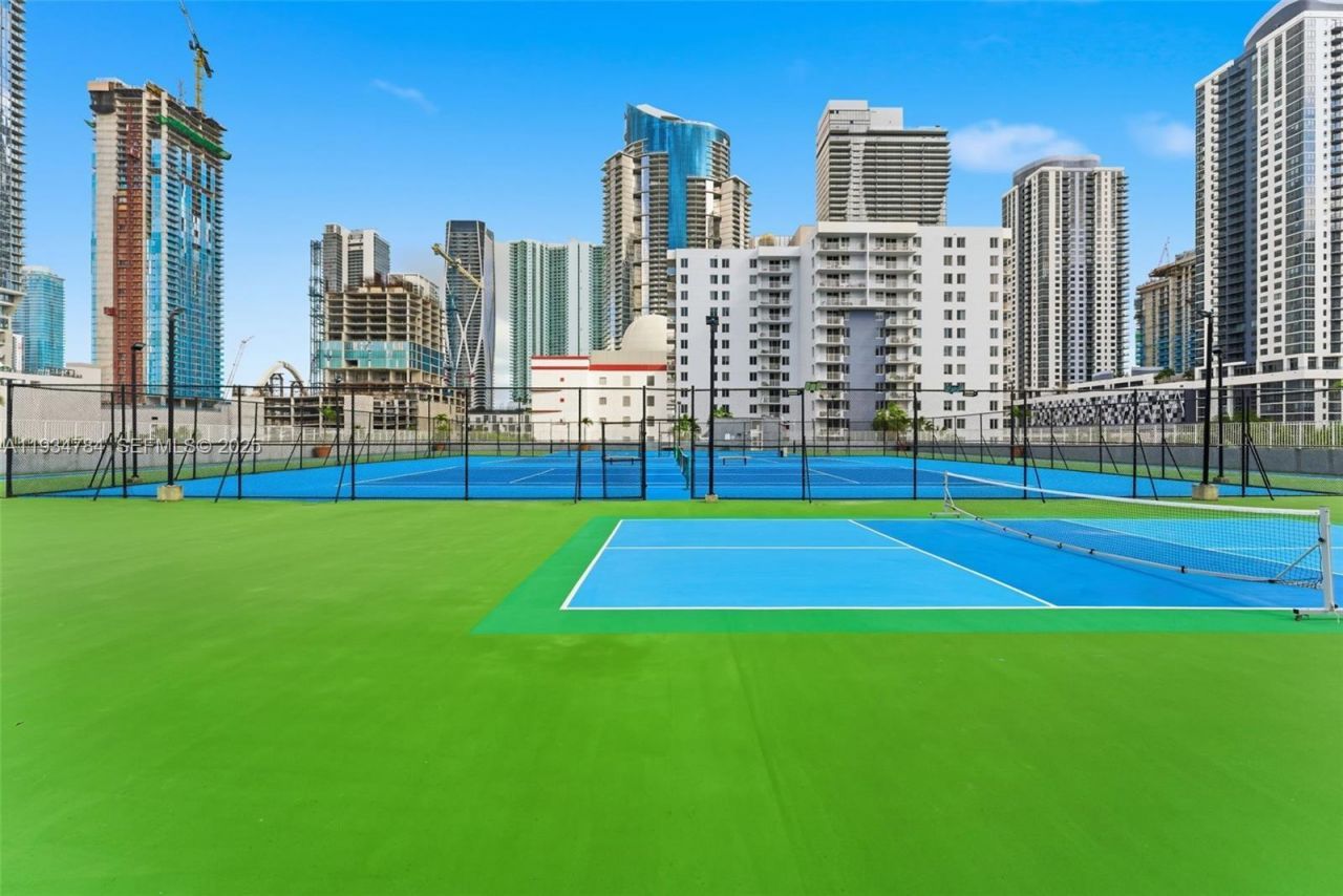 850 N Miami Ave, Unit W-806, Miami, FL 33136 Photo